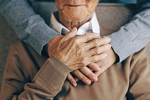 Pflegende Angehörige entlasten das Gesundheitssystem.