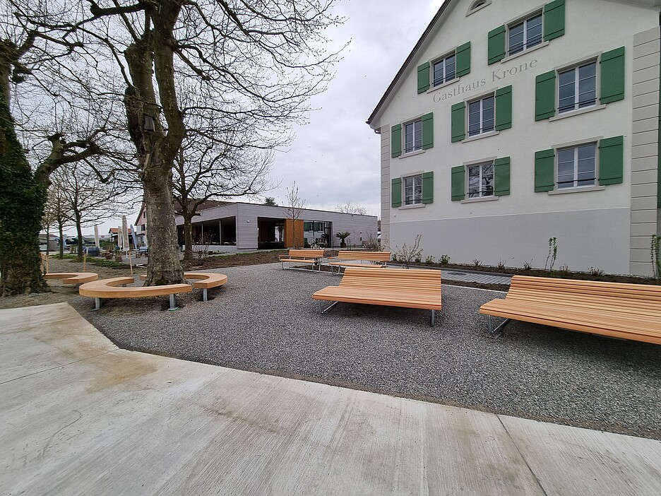 In nur zehn Monaten wurde der Restaurantneubau als Pavillon neben dem denkmalgeschützten Gebäude von 1810 eröffnet.