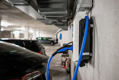  Wichtig ist bei Überbauungen und in Tiefgaragen, dass die Ladeinfrastruktur ausbaufähig ist. Denn es könnten später weitere Ladepunkte gefragt sein.