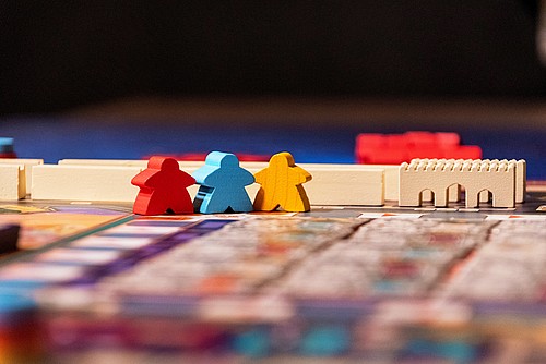 Drei staatliche Ebenen machen zusammen den Schweizer Föderalismus aus.