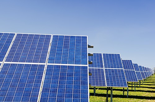 Bei grossen Solarprojekten gilt es, die Gemeinden miteinzubeziehen.