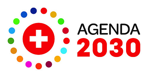 Die Strategie Nachhaltige Entwicklung 2030 ist für die Gemeinden nicht verpflichtend, doch leisten sie einen wichtigen Beitrag in den Bereichen Chancengleichheit, Integrationsförderung sowie nachhaltige Infrastruktur und Beschaffung. Im nächsten Jahr soll in Zusammenarbeit mit Kantonen und Gemeinden ein digitales Handbuch erscheinen, das als Orientierungshilfe bei der Umsetzung der Agenda 2030 dienen soll.