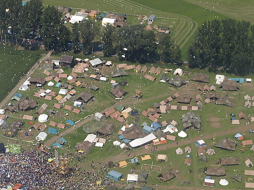 Die Pfadis errichteten beim letzten Bundeslager 2008 in der Linthebene ihre Zeltstadt auf einer Fläche von rund 170 Fussballfeldern.