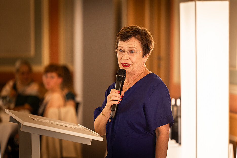 …und ihr österreichisches Pendant Doris Schmidauer.